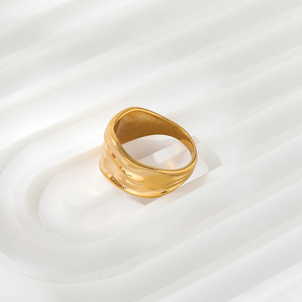 Irregular Hammered Grain Band Ring