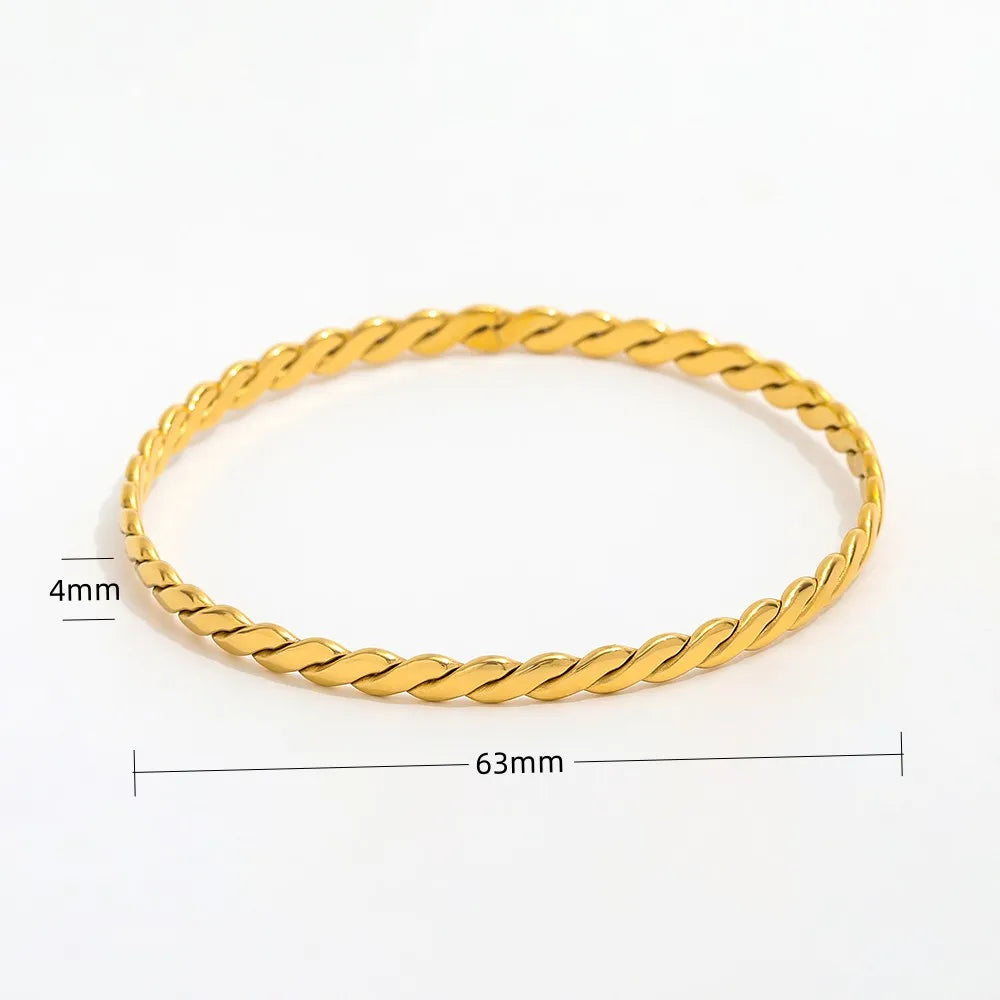 stunning knit bracelet