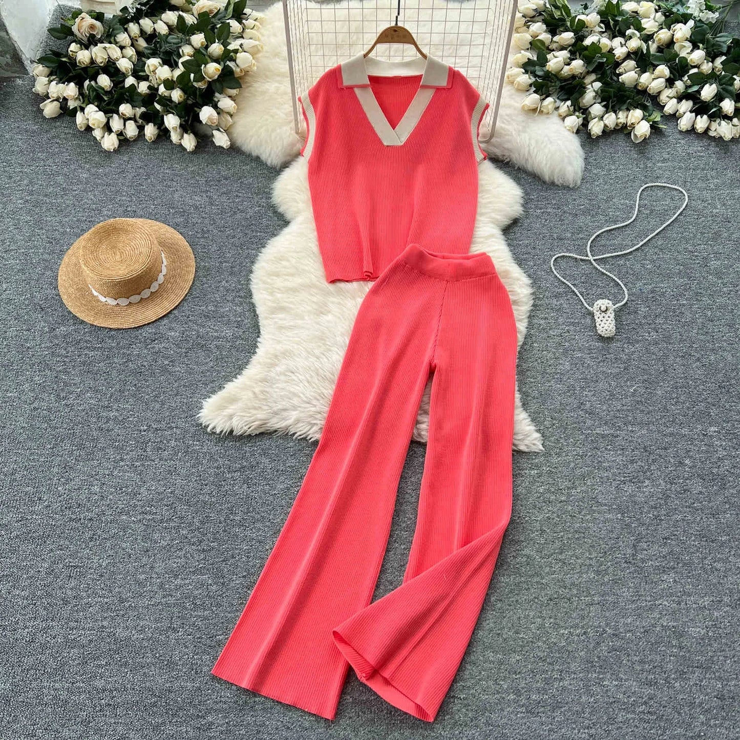 Outfit Sleeveless Knitted Top and Leg trousers
