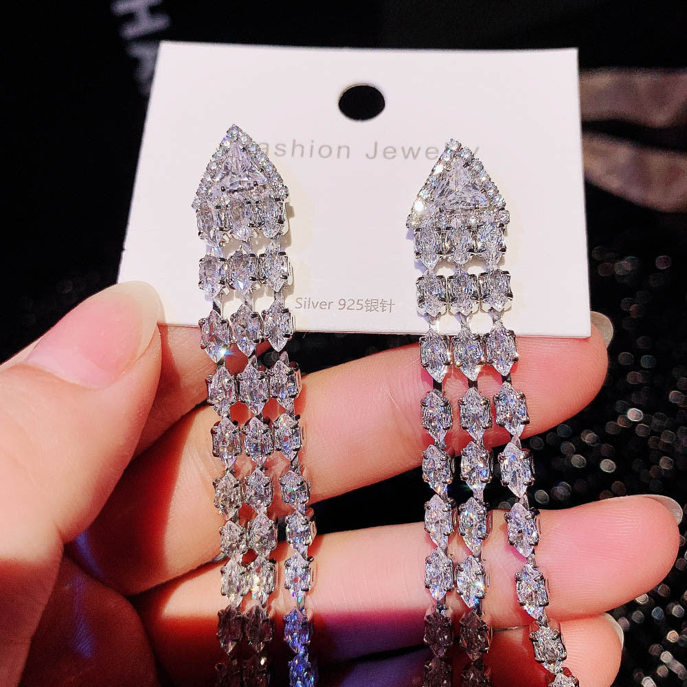 High-grade Sterling Silver Needle Light Luxury Tassel Earrings
