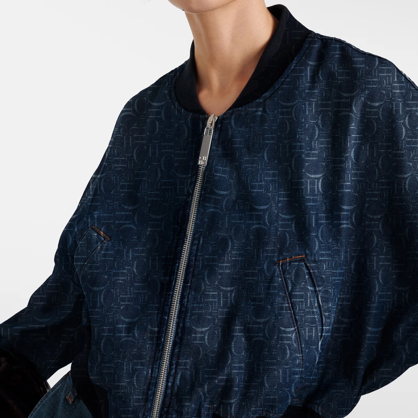 CHCH Women’s Vintage-Lapel Denim Zipper Jacket