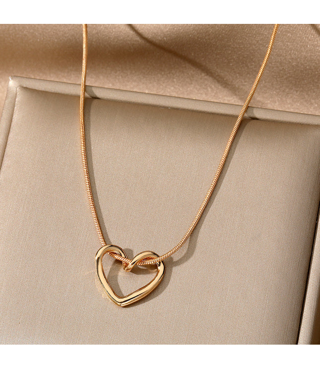 Niche Hollow Heart Necklace For Women