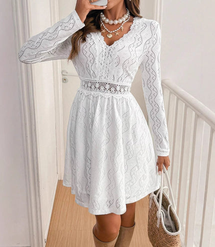 Elegant Women's Solid Color Lace Patchwork Mini Holiday Dress