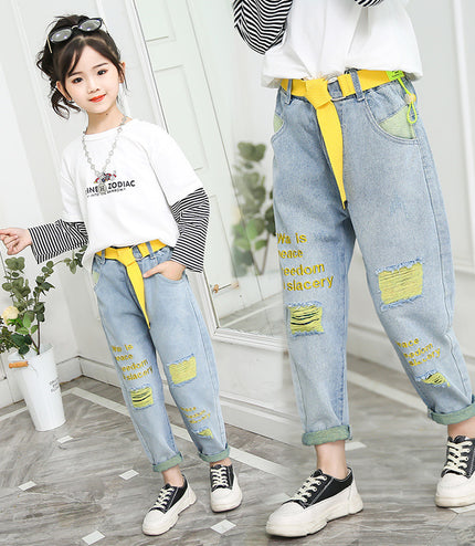 Big Children Loose Children In Spring Beggar Pants