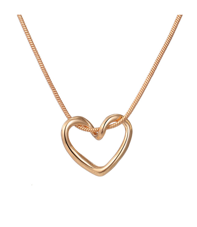 Niche Hollow Heart Necklace For Women