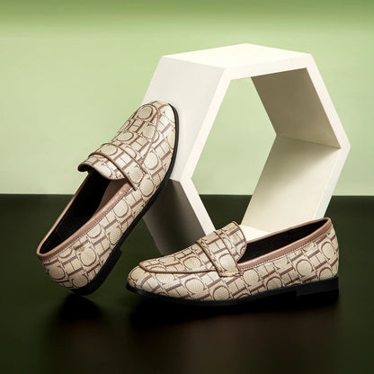 CHCH Women’s Classic Retro Loafers
