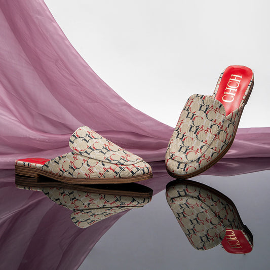 Luxury‑Inspired Pointed Flat Slippers
