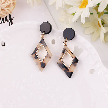 Fashion Simple And Fresh Style Personalized Earrings