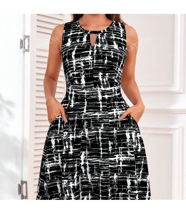 Ditsy Floral Print Keyhole Neckline Dress
